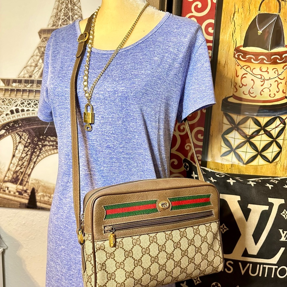✅FINAL SALE! Authentic Gucci Sherry GG PVC Leather Crossbody Bag